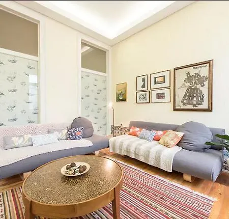 Secret & Baixa Cozy Apartment Lisbon